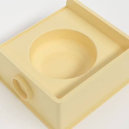 Modular Elevated Plastic Pet Bowl with Anti-Spill Design