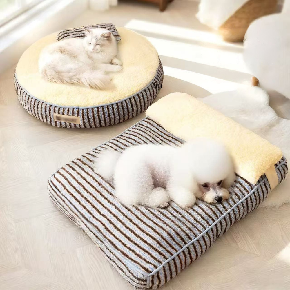 Round Plush Dog Bed with Soft Pillow for All Seasons