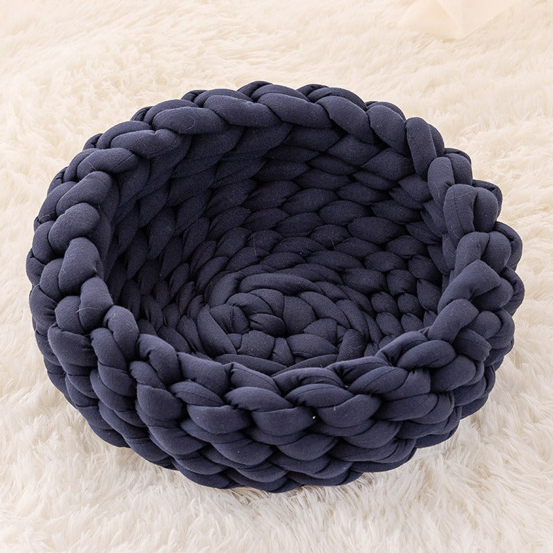 Handmade Knitted Cozy Nest Cat Bed